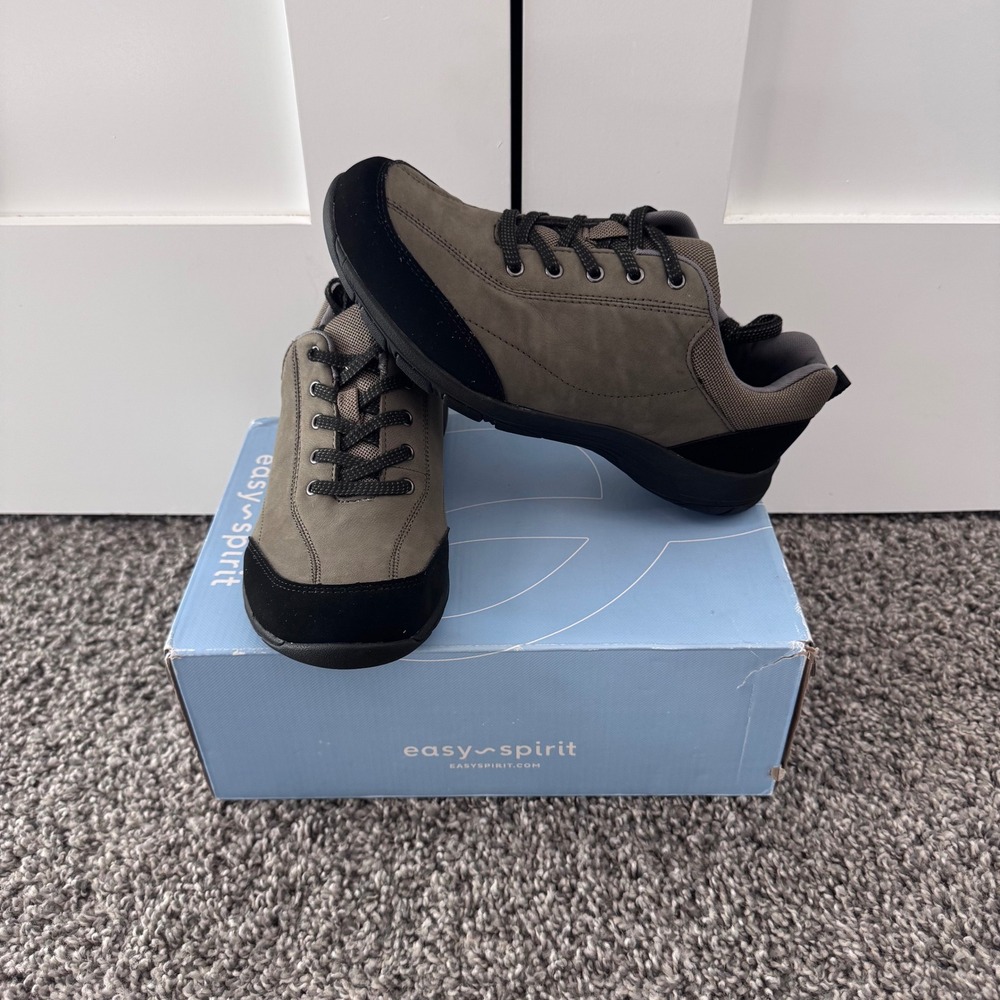 NWT Easy Spirit Cabin Dark Green Leather Shoes Women's Size 6.5 M Anti-Gravity